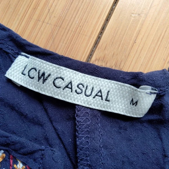 LC Waikiki Casual Embroidered Navy Boho Slit 3/4 Sleeves Blouse Women's Size M - Picture 10 of 15